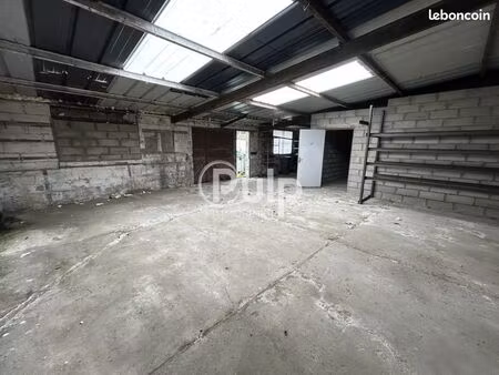 local industriel 120 m²