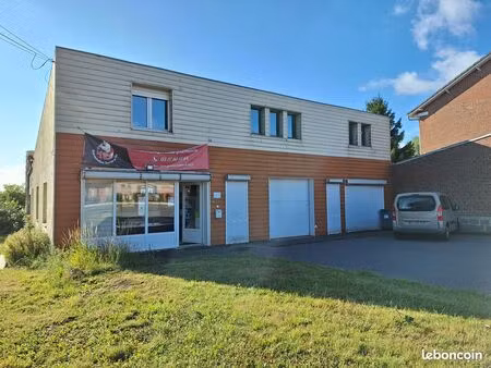 local professionnel monchecourt