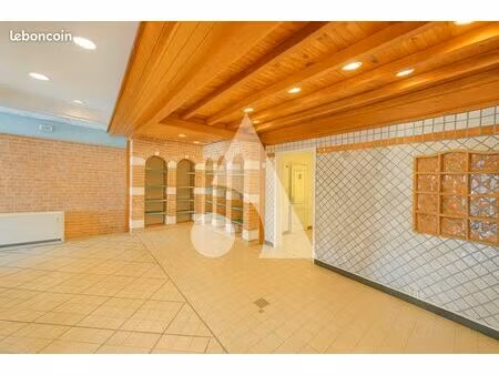 local commercial 214 m² norrent fontes