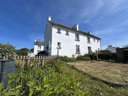 maison 6 pièces de 79 m2 à cléden-cap-sizun
