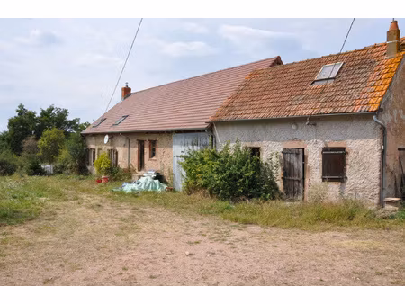 grand ensemble immobilier avec 3 maisons et 5 5 hectares de