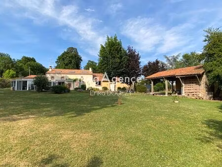 longère 250m² 7 chambres magnifique jardin avec annexes