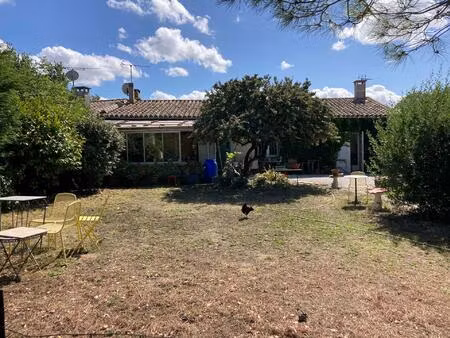 dans un joli petit village de l'aude