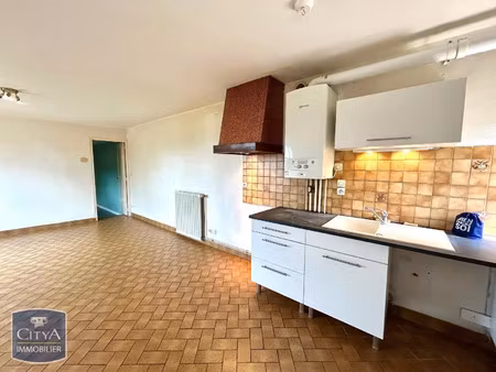 appartement à louer 5 pièces 95.24 m² - saint-ferréol-d'auroure (43) - 650€