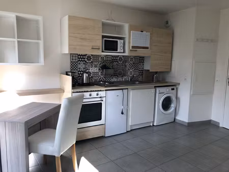 fontainebleau - proche caserne - en residence - studio meubl