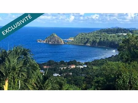 terrain vue mer sur le marigot