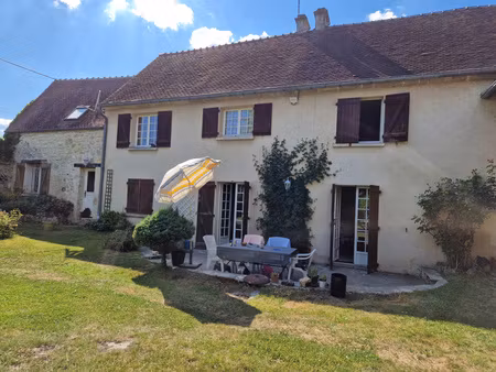 maison en pierre indépendante vallée de l'automne