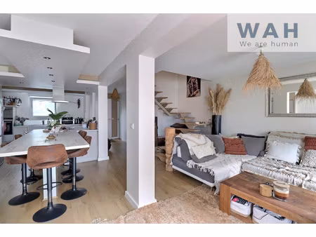 maison 5 pieces de 97 m2 avec piscine - la grande motte