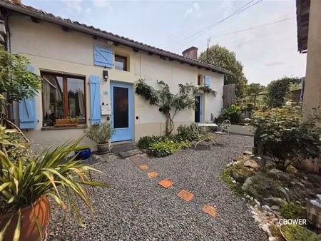 vente maison 11 pièces 196 m² à adriers (86430)  219 950 €