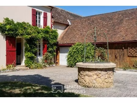 demeure bourgeoise de style néo-normand au charme affiné