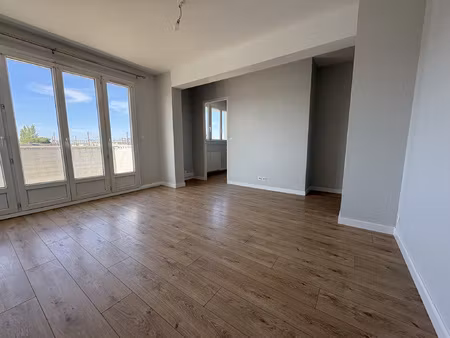 location appartement 3 pièces 62m² fleury les aubrais 45400