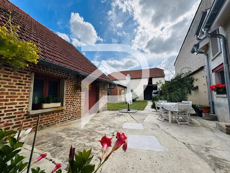 vente maison 6 pièces 150m2 sermiers 51500 - 413900 € - surface privée