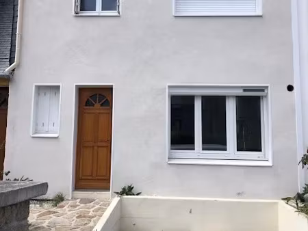 location meublée maison 4 pièces 90 m² à quimper (29000)  930 €