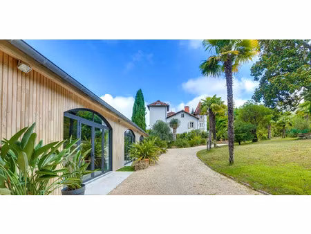 vente maison 8 pièces 390 m² à lucbardez-et-bargues (40090)  1 199 000 €