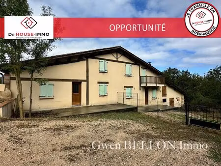 corps de ferme composé de 2 habitations rénovées et fonctionnelles + 80 m2 complémentaire 