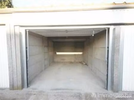 loue garage - garde meuble - lieux de stockage