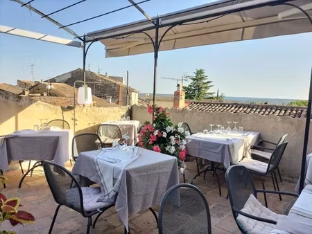 vente locaux professionnels à uzès (30700)  540 000 €