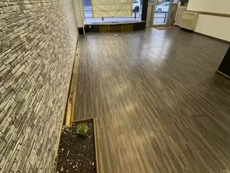 la louviere plein centre - superbe espace commercial +/-73m2