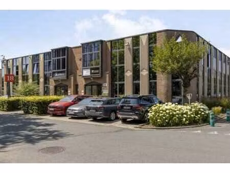 entrepôt avec bureau à louer à bruxelles