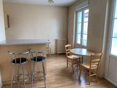 location appartement 2 pièces à cerizay (79140) : à louer 2 pièces / 48m² cerizay