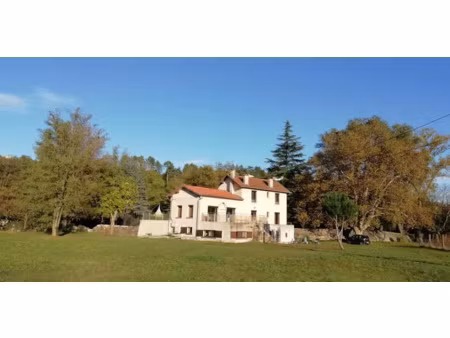 location maison 7 pièces 162 m² à aubenas (07200)  1 789 €