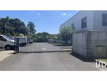 location locaux professionnels 24 m² à bailly-romainvilliers (77700)  760 €