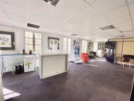 location locaux professionnels 141 m² à sevres (92310)  2 268 €