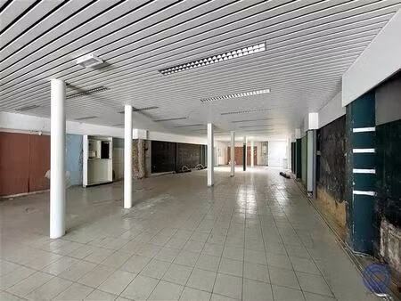 ruim winkelpand ca. 240m² in het centrum van kontich!