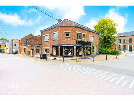 maison de commerce avec partie habitation