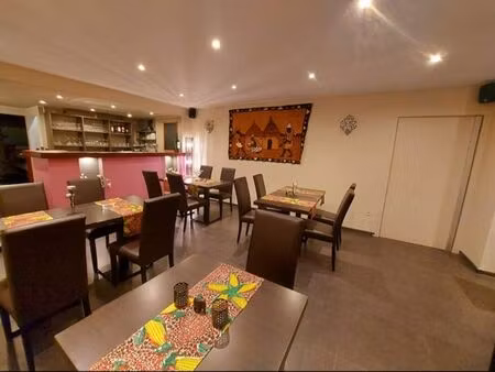 jolie maison de commerce