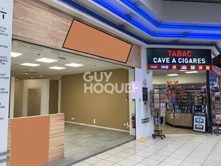 local commercial galerie hypermarche 59 m2 + reserve 51 m2