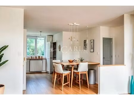 appartement traversant t3 de 57 m² avec balcon