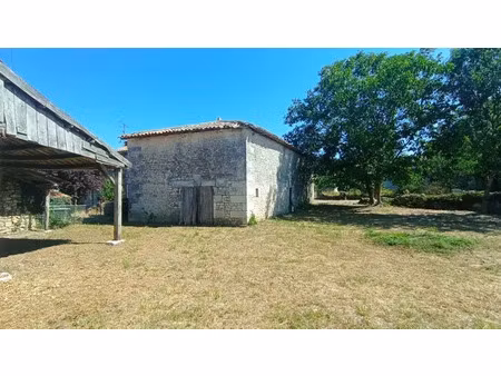 vente maison 1 pièce 95 m² à saint-hilaire-du-bois (17500)  35 000 €