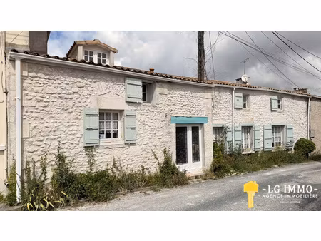 maison charentaise 240 m2  4ch avec jardin clos  proche des