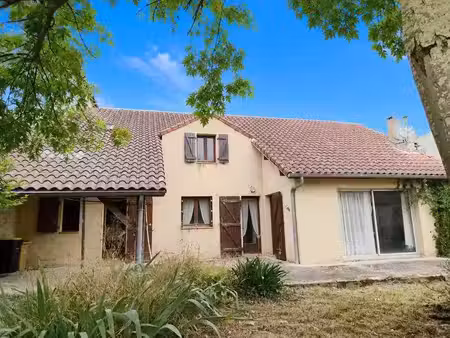 vente maison 4 pièces 185 m² à viella (32400)  127 680 €