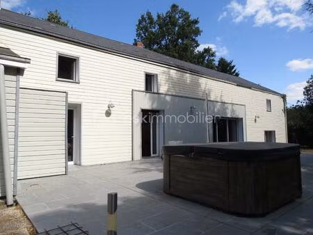 maison longere de 232 m² à faye-l'abbesse