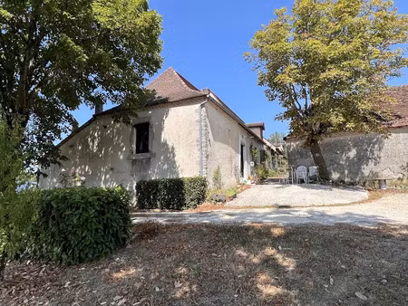 vente maison 8 pièces 100 m² à thenon (24210)  249 100 €