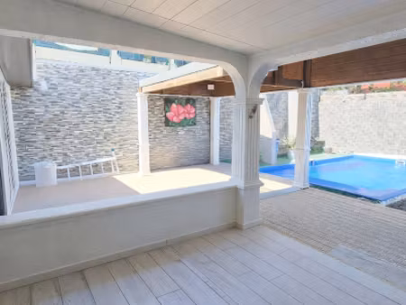 vente maison 4 pièces 160 m² à sainte suzanne (97441)  364 000 €