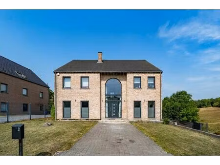 villa récente à colfontaine  entre modernité et quiétude