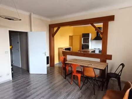 location appartement 4 pièces 134m2 dax 40100 - 1050 € - surface privée