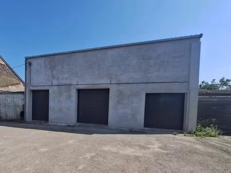 surface industrielle à vendre à rue du calvaire gilly (vbd21561)