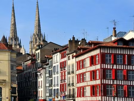 vente local commercial 195m2 bayonne 64100 - 99000 € - surface privée