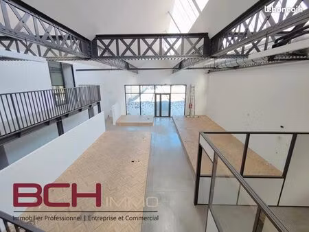 local bureaux 757 m²