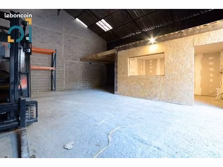 entrepôt 135 m² saint cannat
