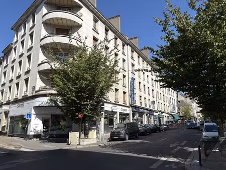 location local commercial 194m² orleans 45000