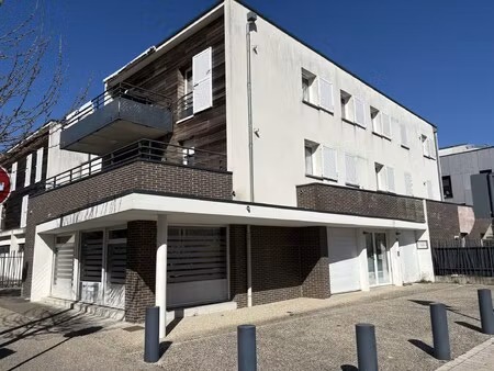 location local professionnel 142m² st jean de braye 45800