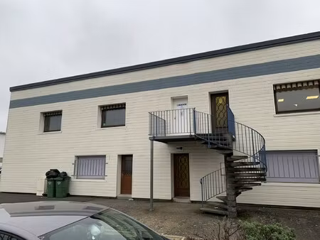 location local professionnel 96m² saran 45770