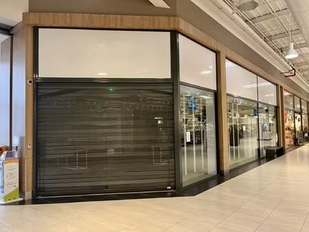 location local commercial 233m² tavers 45190