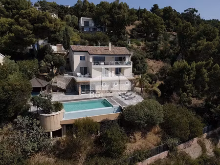 vente maison 7 pièces 230 m² à le lavandou (83980)  2 495 000 €