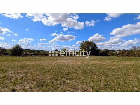 vente terrain 7742 m² à hiersac (16290)  99 500 €